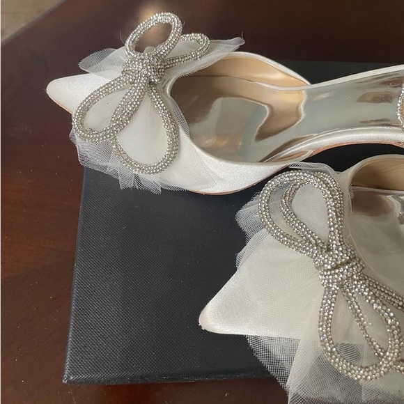 Badgley Mischka
Women's Sacred Embellished Ankle Strap Pumps - Picture 2 of 9